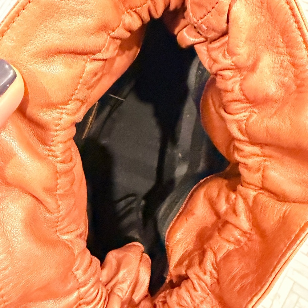 Henri Bendel Tan Woven Leather Bucket Bag with Brown Tassels and Chain Strap - Picture 5 of 11